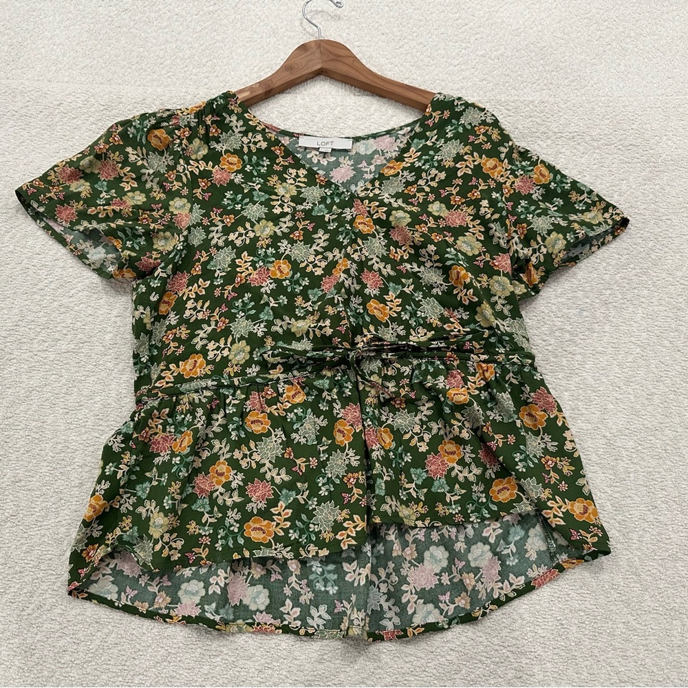 LOFT Women’s Floral Blouse Green Size Medium
